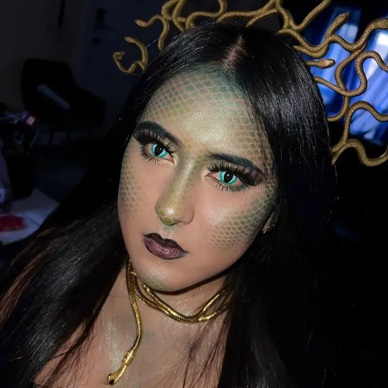 Halloween and creative makeup by Wendy Nicole Artistry, New Jersey — look 2